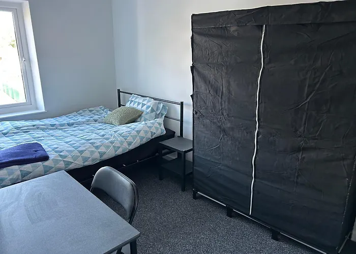 Cozy Double Room With Own Bathroom In Heart Of Hartlepool Town Centre
