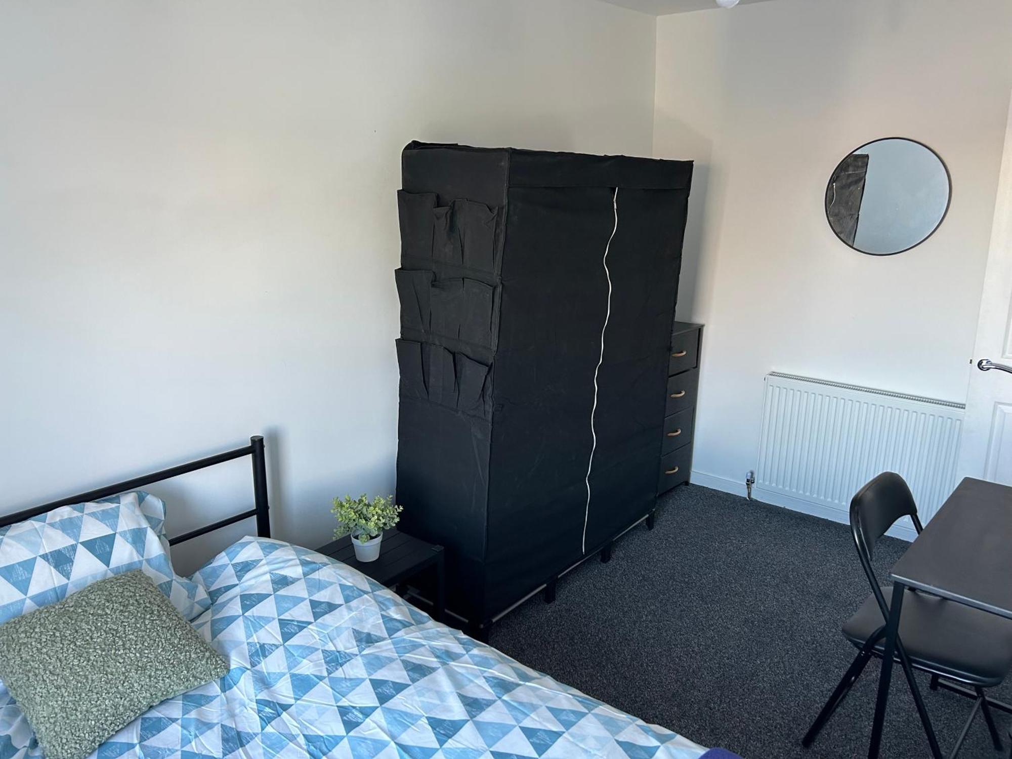 Homestay Cozy Double With Own Bathroom In Heart Of Town Centre